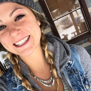 Meet your Posher, Madison